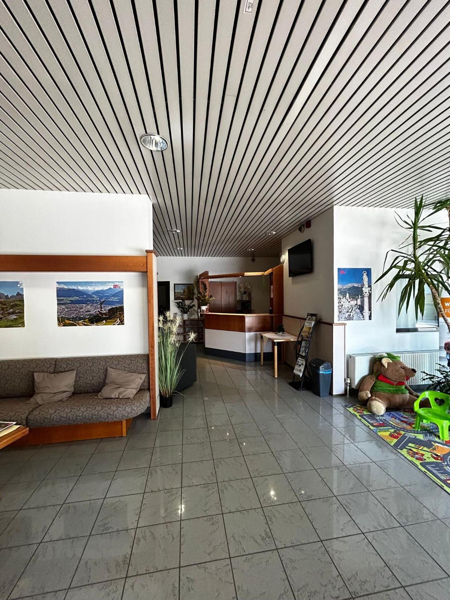 Sommerhotel Karwendel Innsbruck Exteriör bild