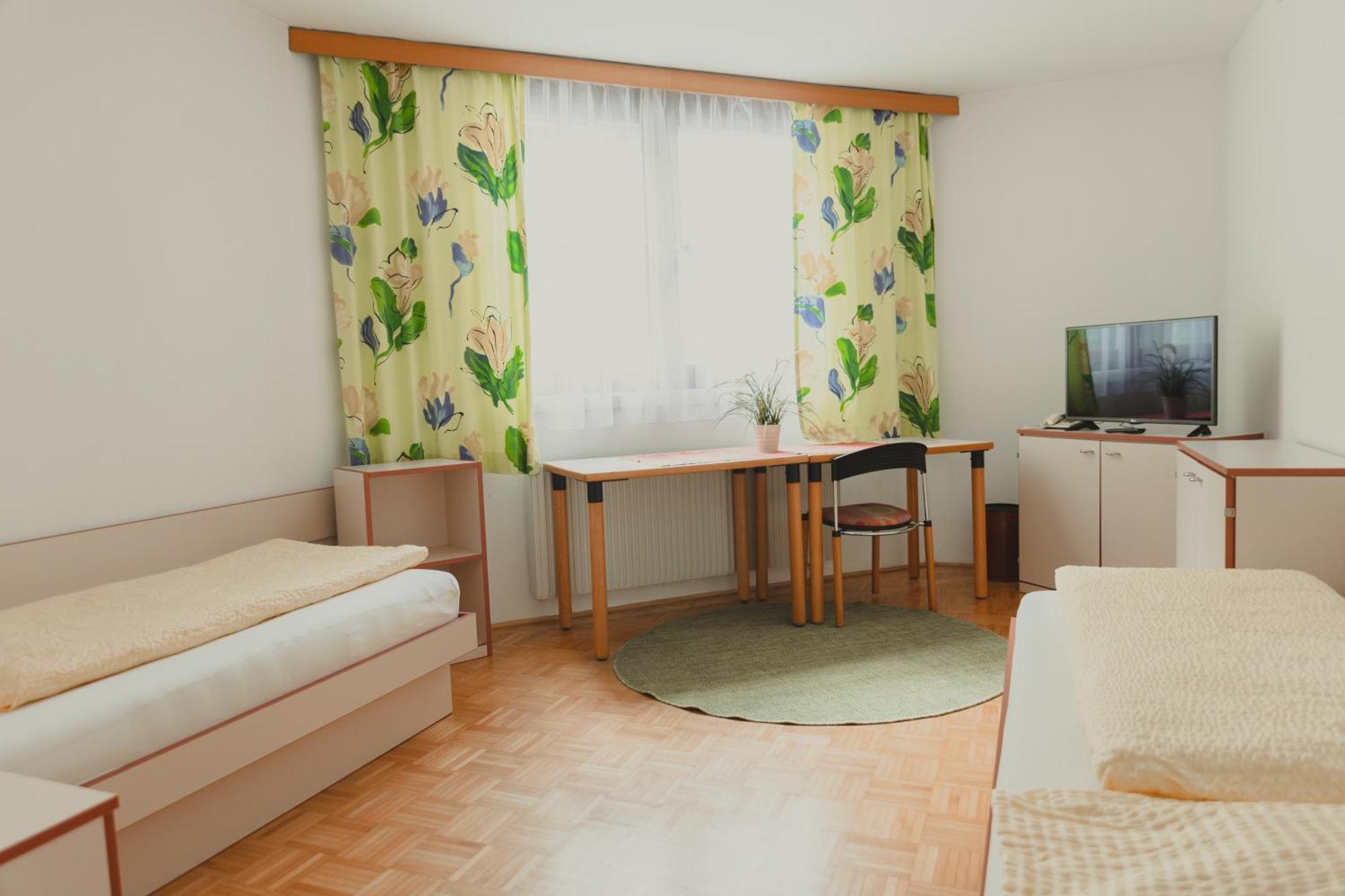 Sommerhotel Karwendel Innsbruck Exteriör bild