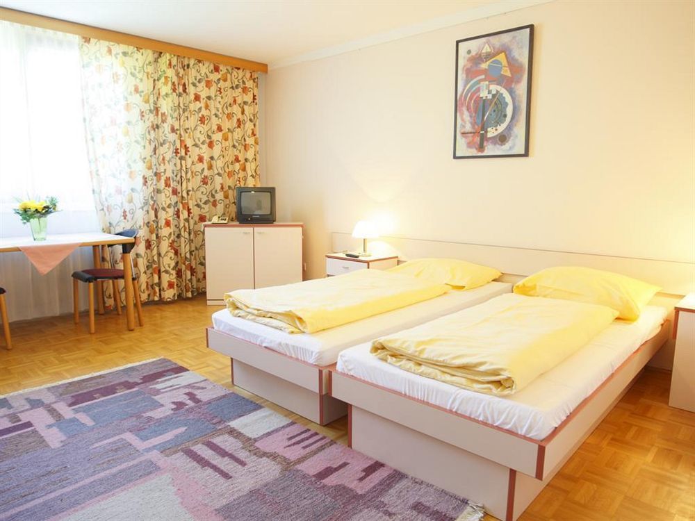 Sommerhotel Karwendel Innsbruck Exteriör bild