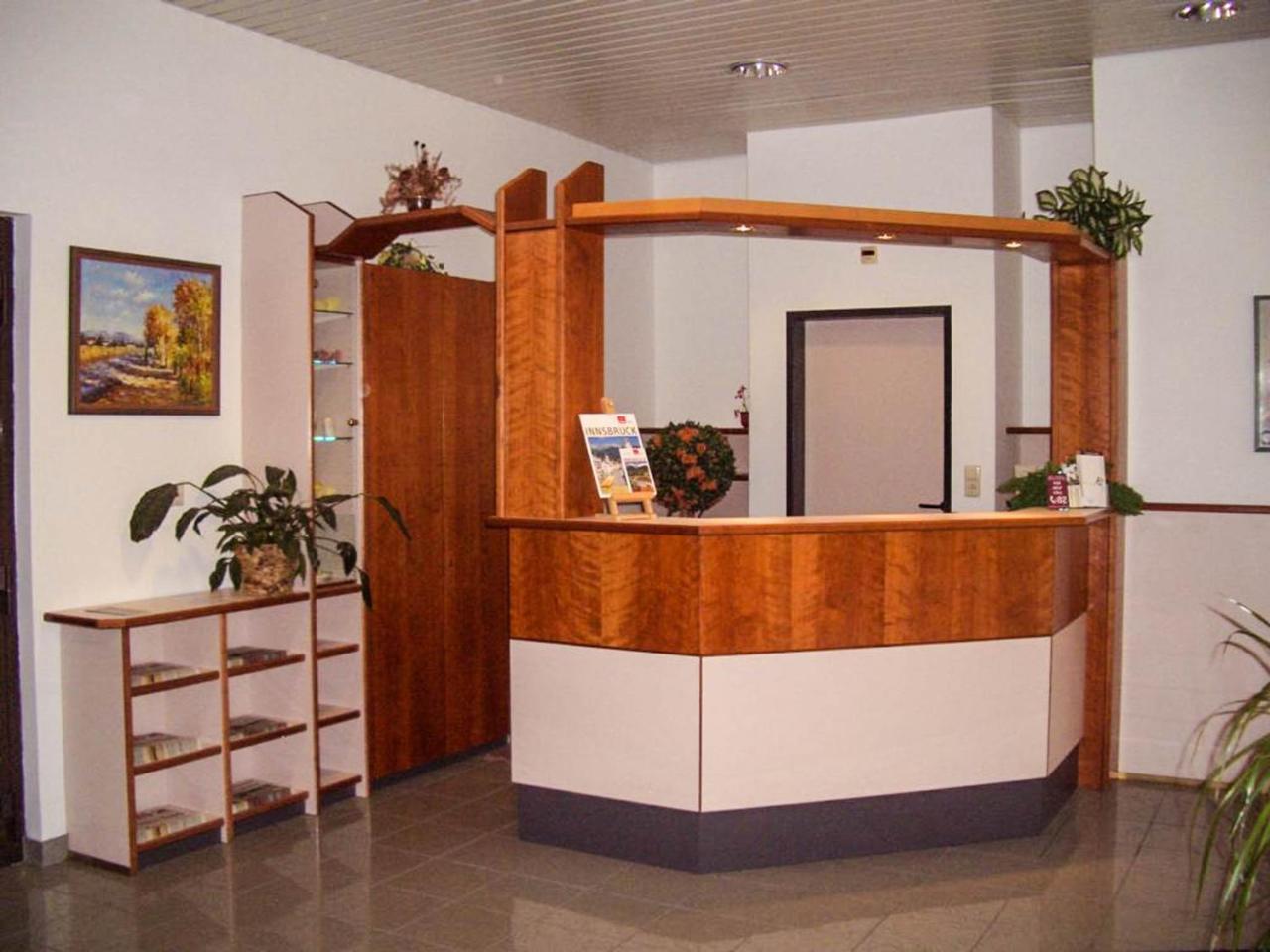 Sommerhotel Karwendel Innsbruck Exteriör bild